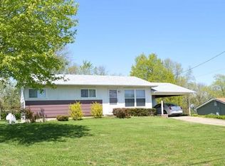 185 W Springfield Rd, Saint Clair, MO 63077