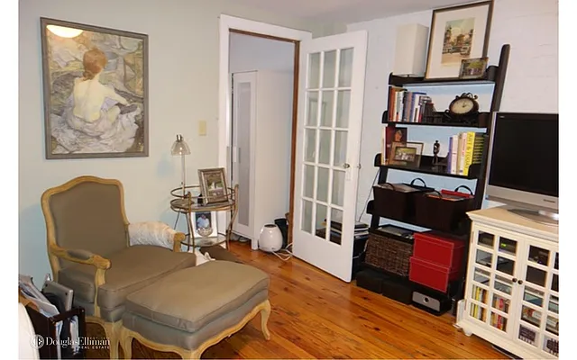 Rented by Douglas Elliman | media 6