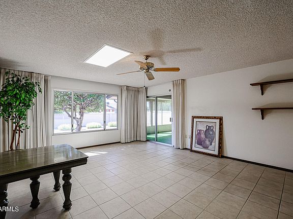 3rd image of 9403 W Garnette Dr