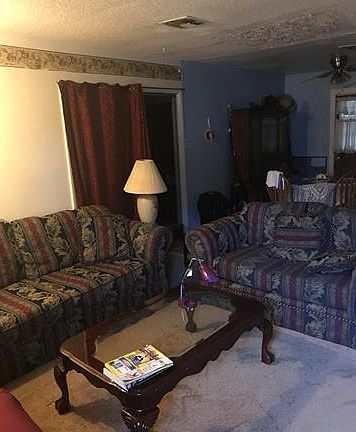 3rd image of 1101 Lauradale Dr