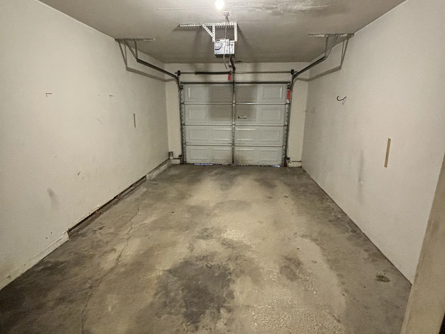 1041 Minns Drive - 3 — Photo 3