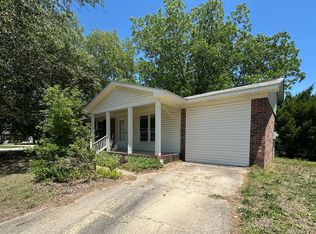 4706 Old Spears Rd, Fayetteville, NC 28304
