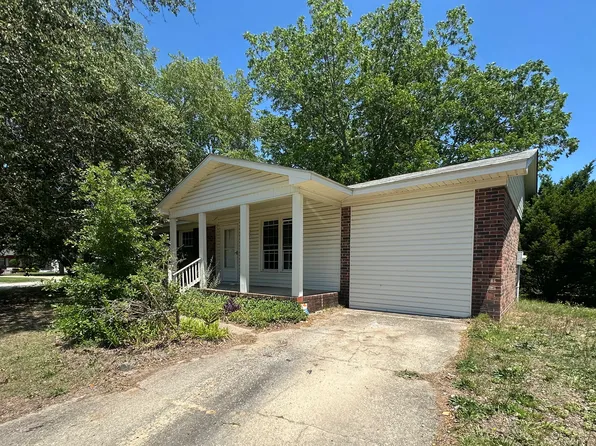 4706 Old Spears Rd, Fayetteville, NC 28304