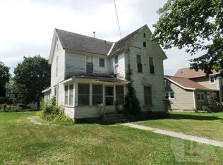 1405 River St, Iowa Falls, IA 50126