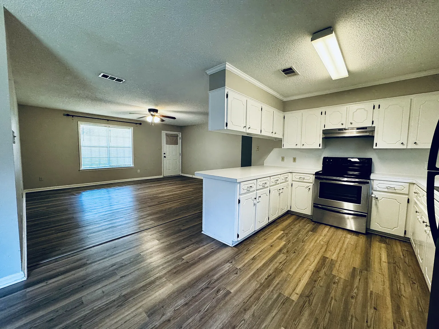 26 Alexis Drive - 1 — Photo 4