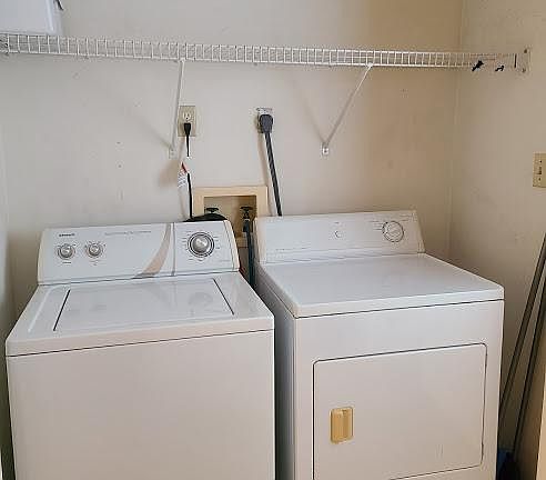2nd image of 1203 S Wabash St