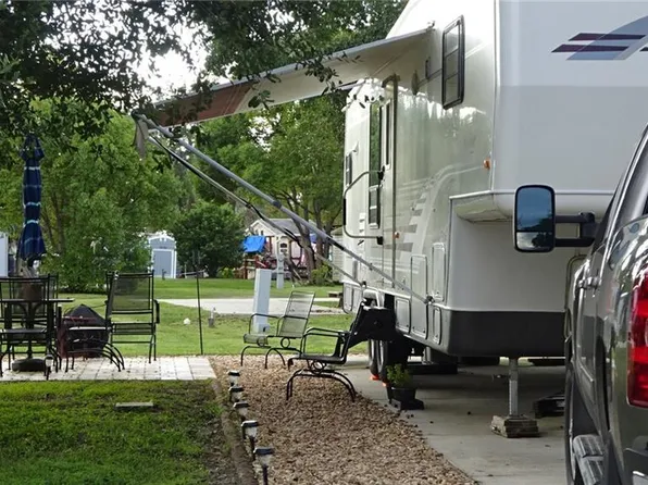 2876 NE 104th Ter, Silver Springs, FL 34488