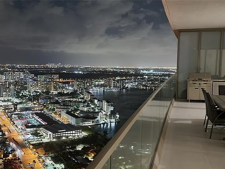18975 Collins Ave #5103 — Photo 32