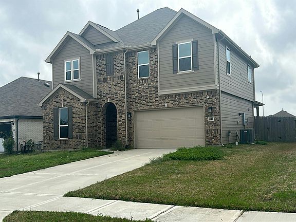 2nd image of 1103 Black Rail St