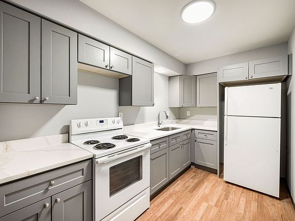 5th image of 2425 Wesleyan Ave #2505-40
