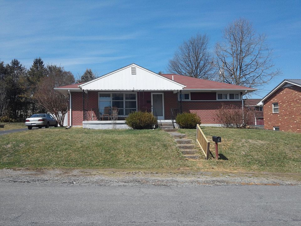 1st image of 505 2nd St
