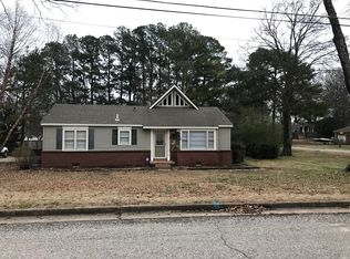 2200 Dawn Dr, Dyersburg, TN 38024