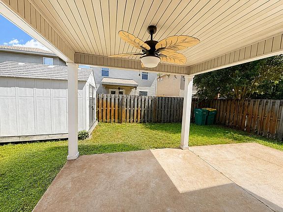 2nd image of 2907 Five Oaks Ln