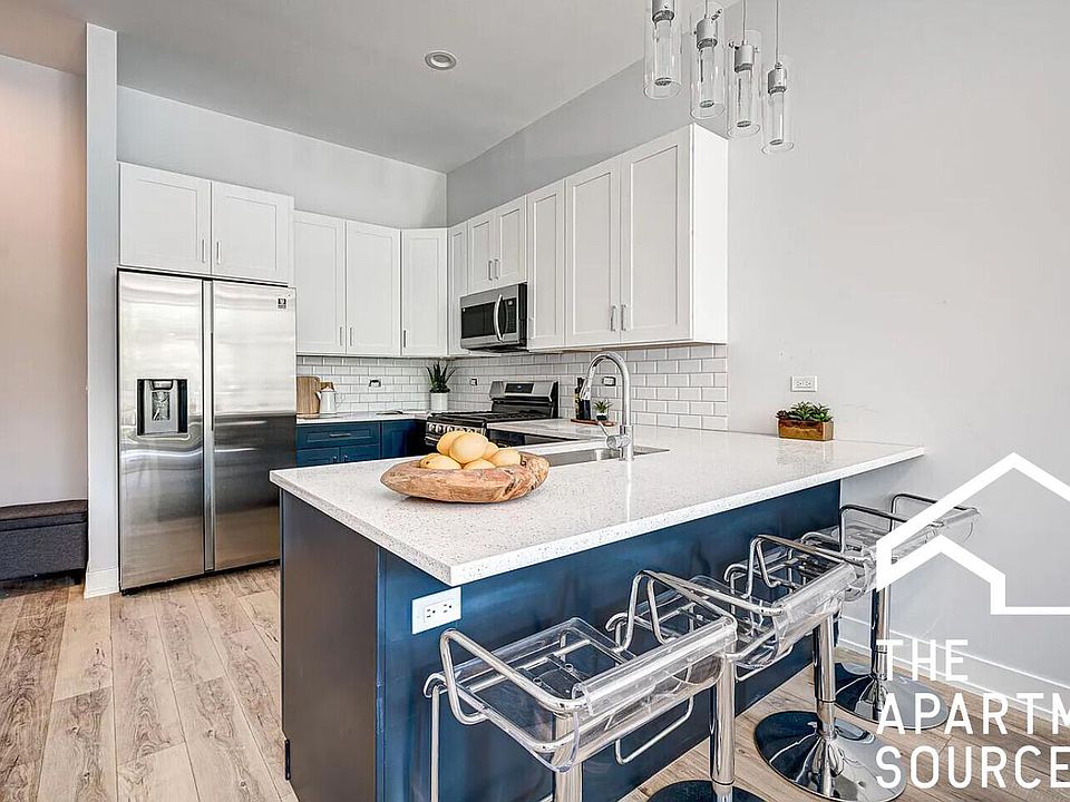 1st image of 2402 W Carmen Ave #1001