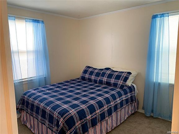 4th image of 8345 Laughlin Dr