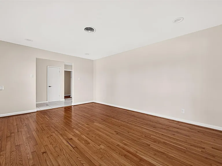 4002 Mischire Dr — Photo 10