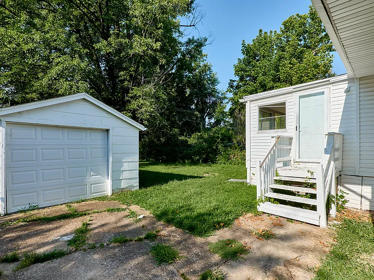 446 Cameron Rd — Photo 29