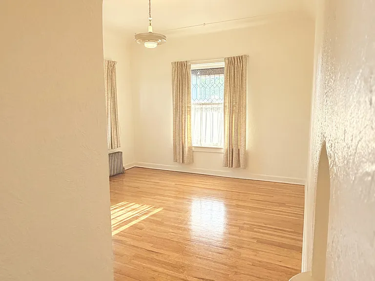 878 S Logan St #1 — Photo 3