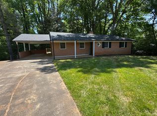 115 Lakemont Ct, Martinsville, VA 24112