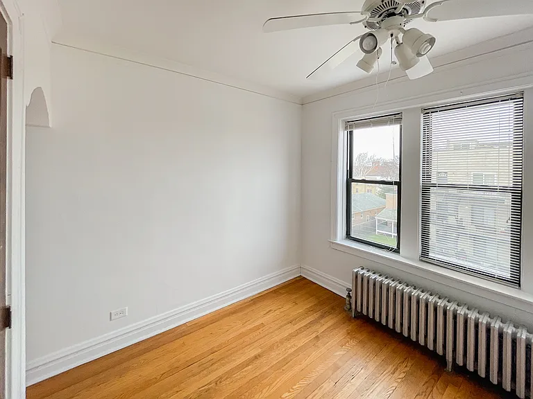 2542 W Summerdale Ave #3R — Photo 10