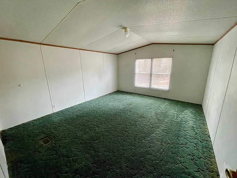 127 Crabapple Ln — Photo 8