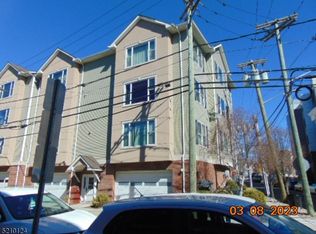 560 52nd St APT 201, West New York, NJ 07093