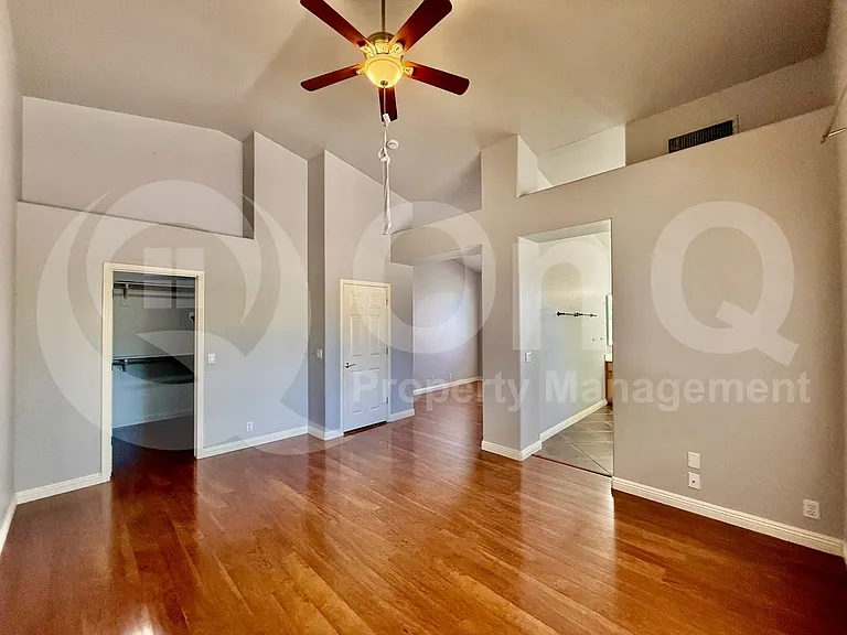 826 W Carob Dr — Photo 10