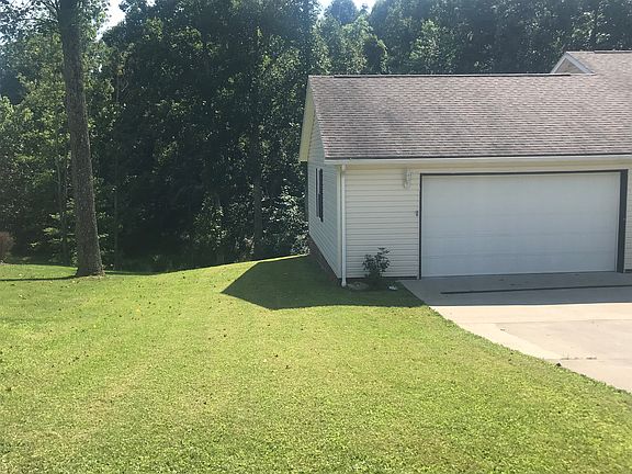 2nd image of 372 Forest Dr