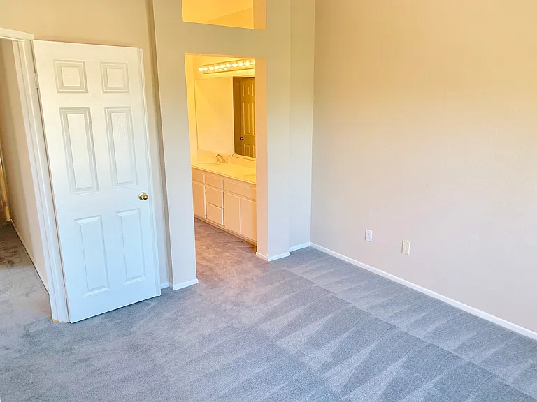 1014 S Rossano Way — Photo 14