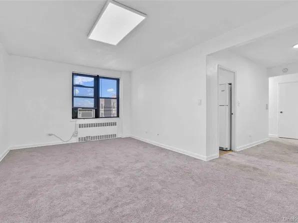150-11 72 Road #6F, Flushing, NY 11367