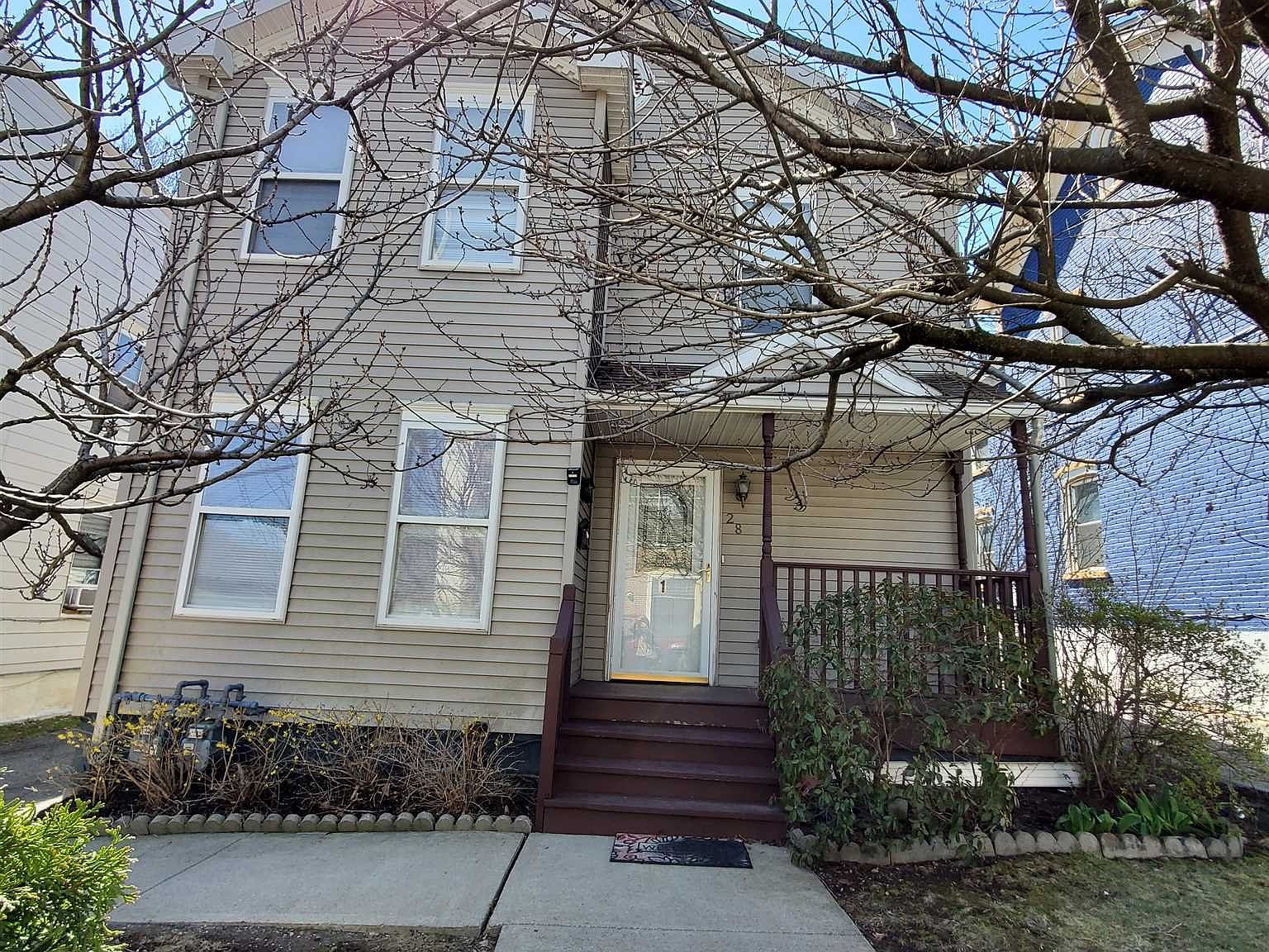 28 High St, Poughkeepsie, NY 12601 Zillow