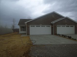 409 Lincoln St, Vine Grove, KY 40175