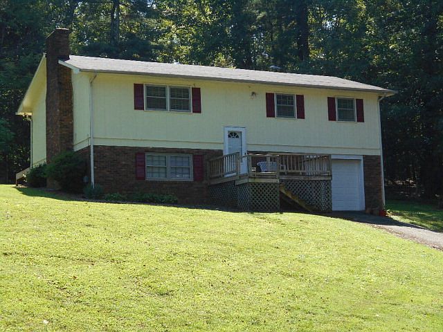 1st image of 135 Greenbriar Ln