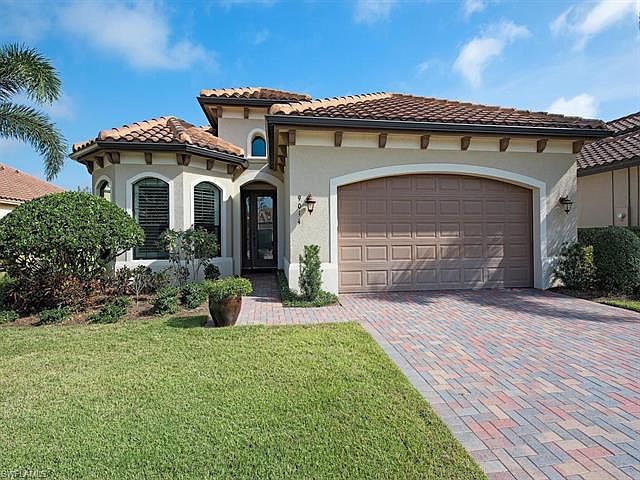 1st image of 9014 Isla Bella Cir