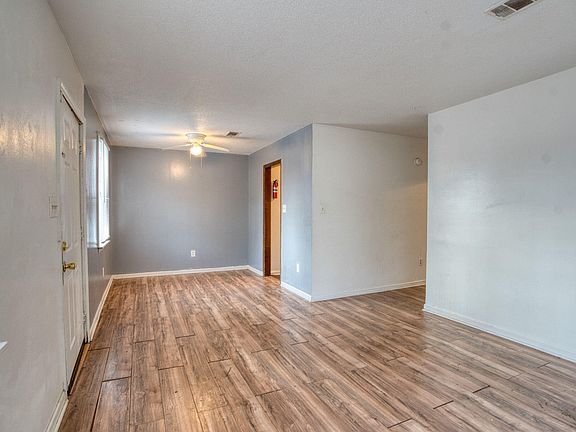 2nd image of 2440 Winston Way