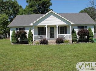 1413 Sue Ann Ln, Lafayette, TN 37083