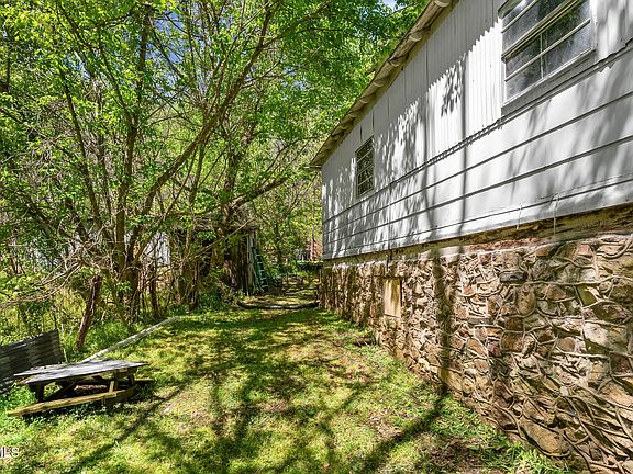 9th image of 2170 Saltville Hwy