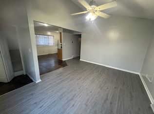 6443 Colonial St, Dearborn Heights, MI 48127