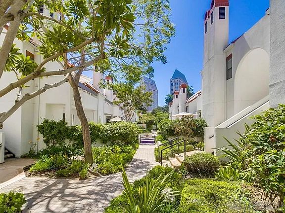 2nd image of 701 Kettner Blvd Unit 167