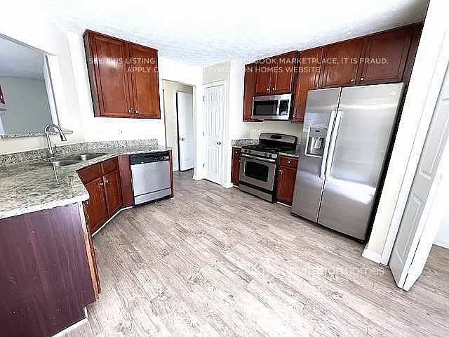 1331 Ambercrest Way — Photo 6
