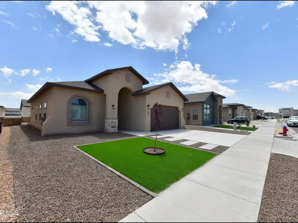 142 Ruth Trl, Santa Teresa, NM 88008