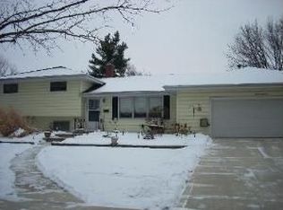 326 Freehauf St, Lemont, IL 60439