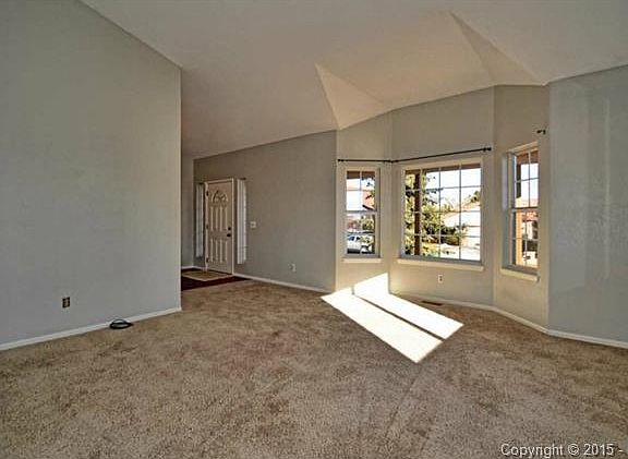 Bright Living Room with Bay Window