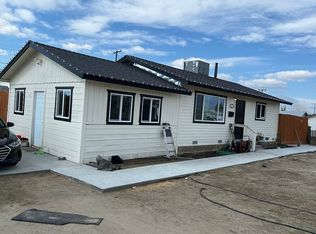 885 S Chess Terrace St, Porterville, CA 93257