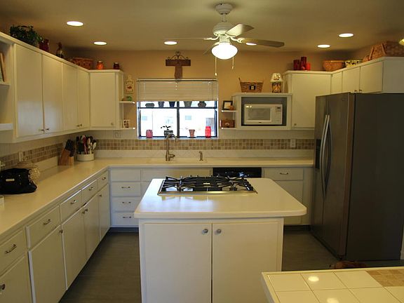 4th image of 1220 E 18th St