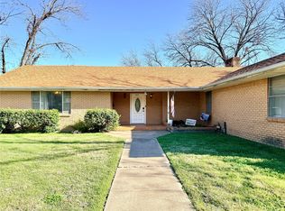 429 Agnes Ave, Marlin, TX 76661