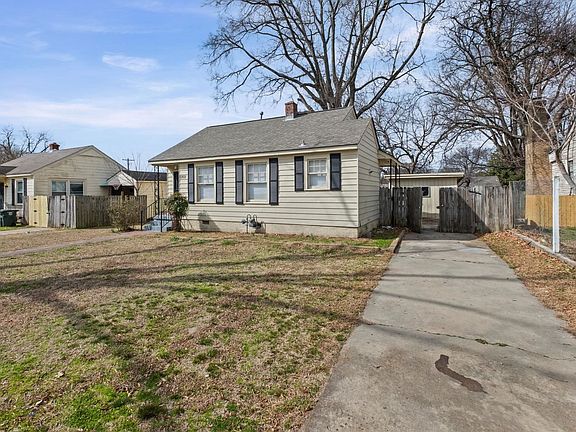 2nd image of 1201 Leawood St