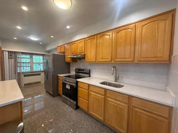 2366 E 29th St, Brooklyn, NY