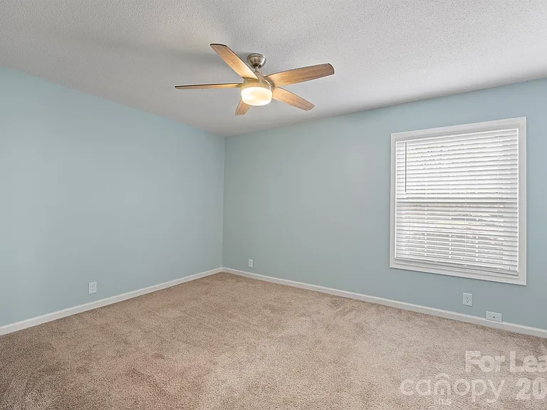 2630 Park Rd — Photo 12