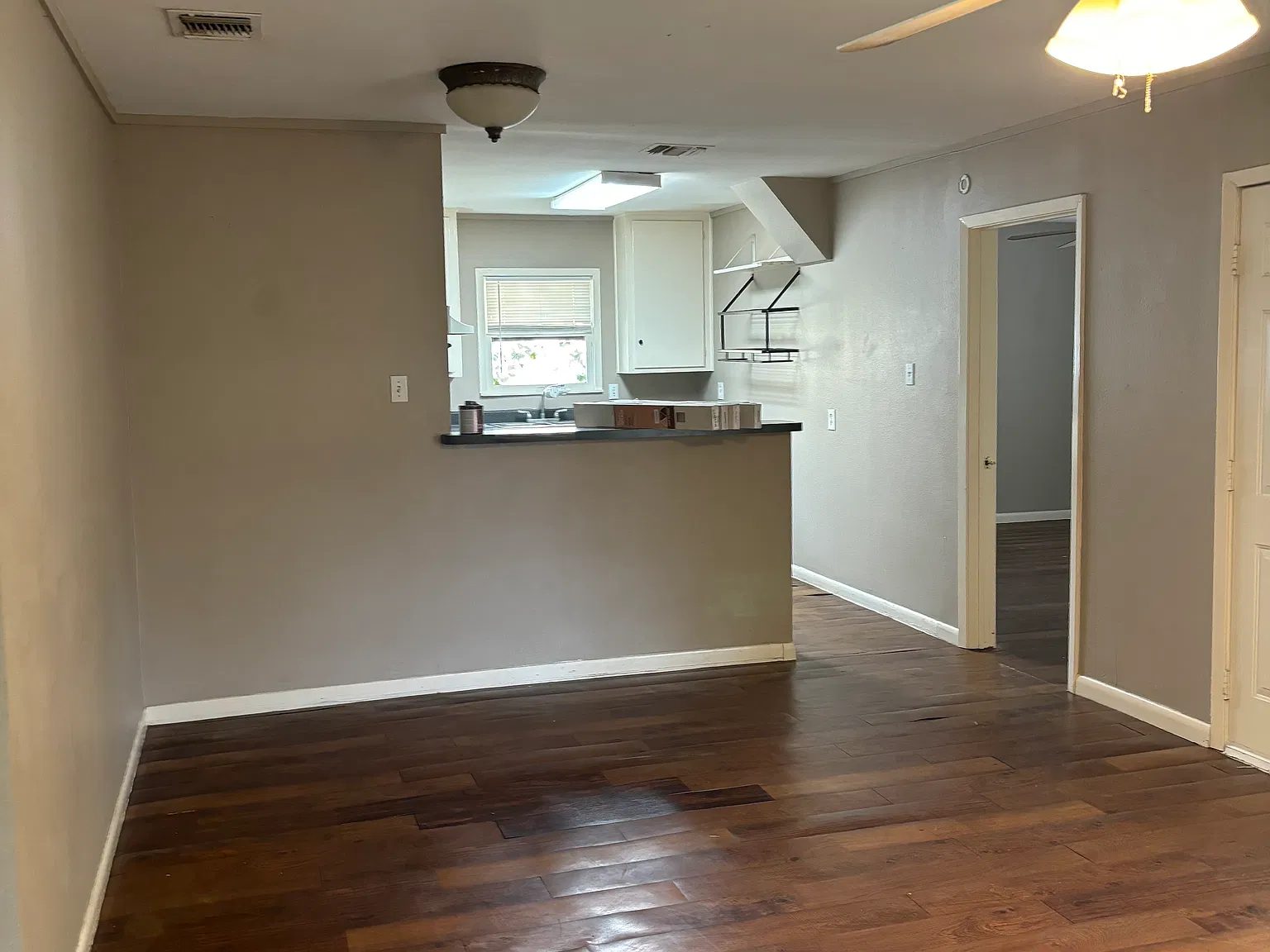 4 bed, 1336 sqft, $1,700 — Photo 4